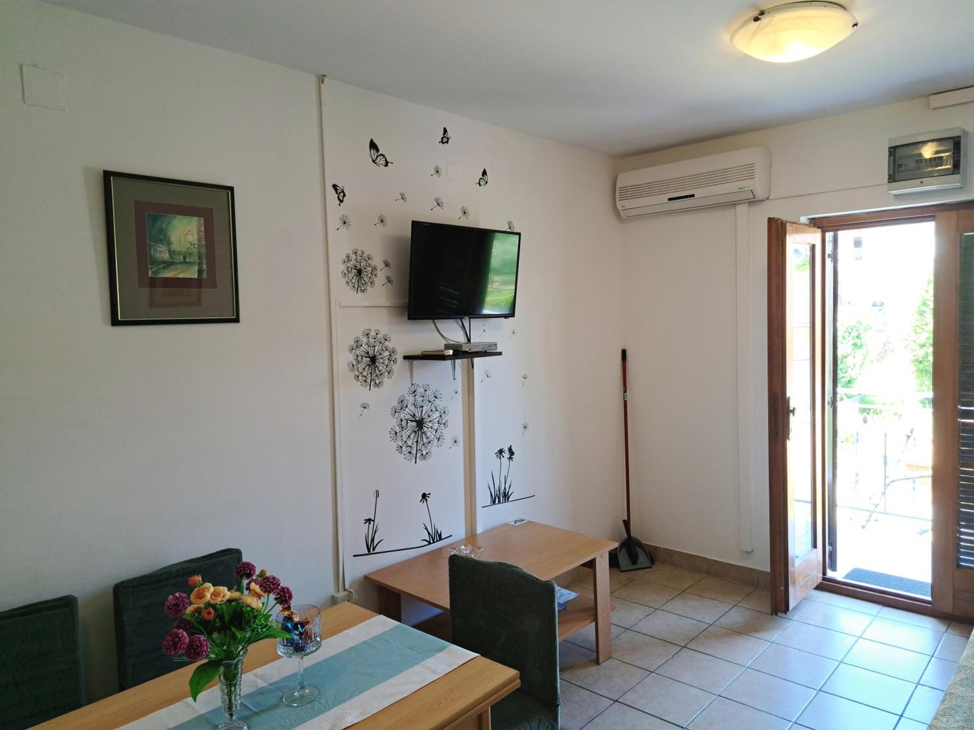 Apartments 1000 Flowers สตารีกราด ห้อง รูปภาพ